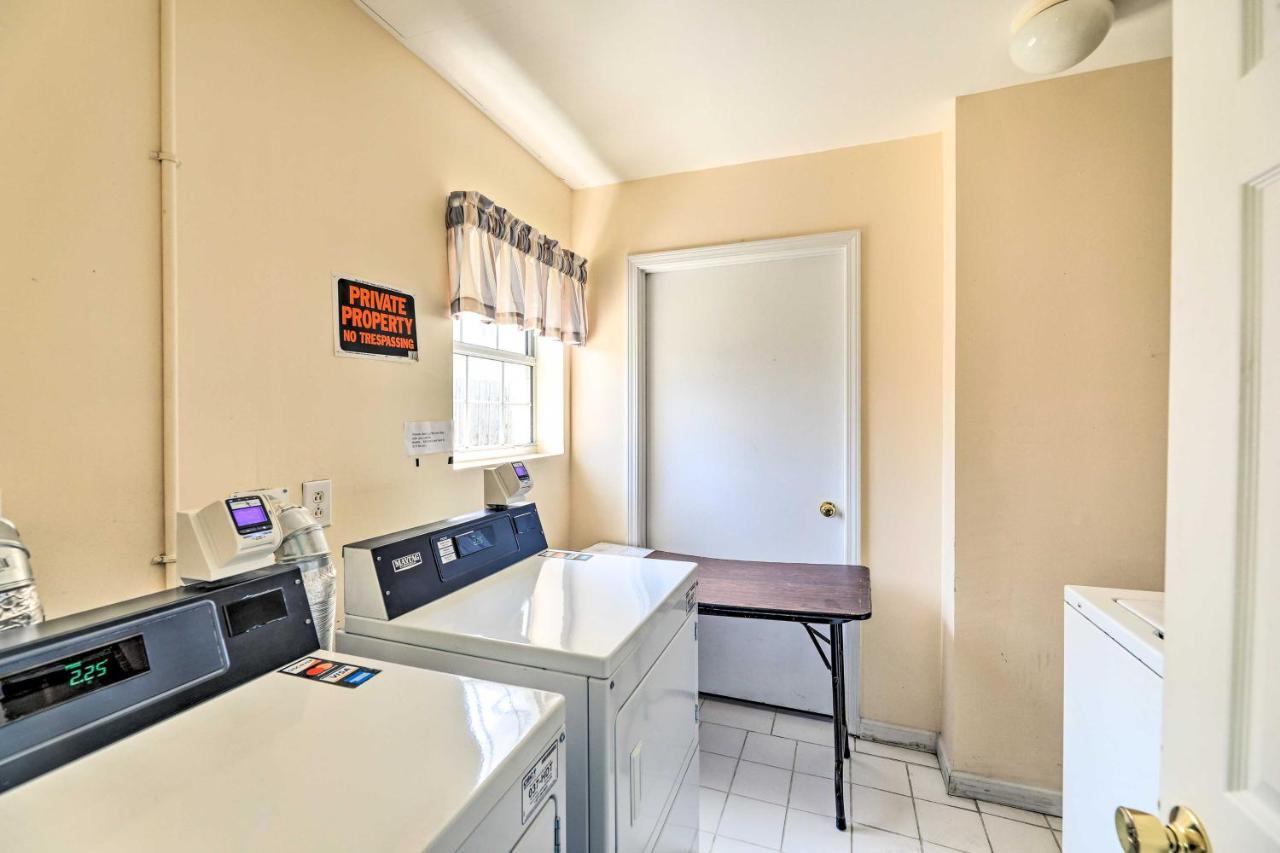 Atlantic Beach Studio With Community Pool! Екстериор снимка